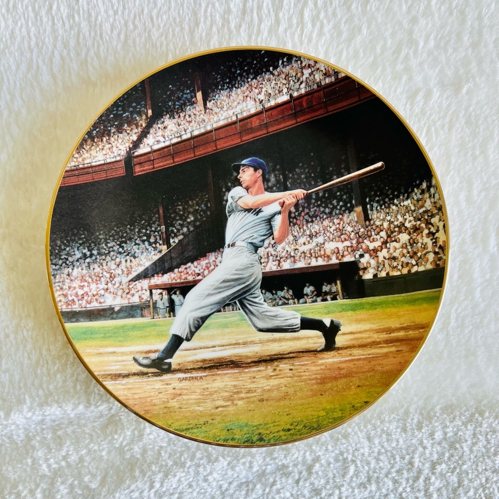 BRADFORD EXCHANGE Joe DiMaggio The Streak Collectors Plate Baseball MLB